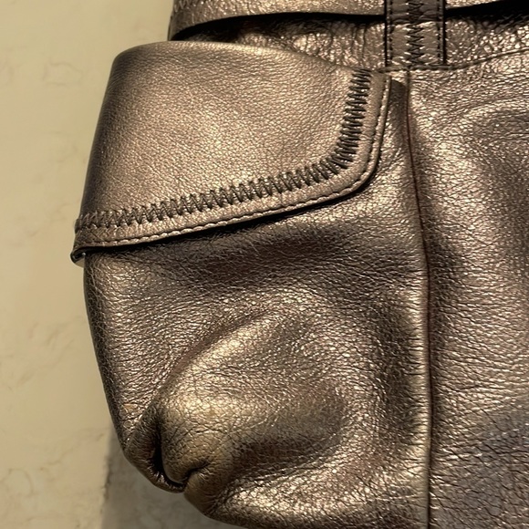 84. B t Shoulder Silver Shoulder Leather Bag  with unique buckle ties - Picture 6 of 16